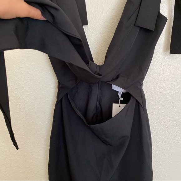 Ivory Chain Deep V Tie Sleeve Mini Dress - Picture 3 of 7